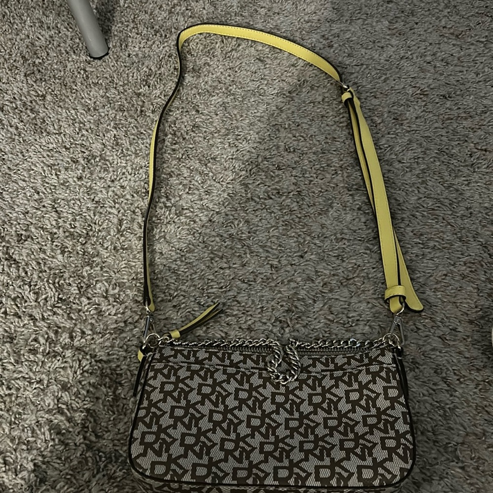 DKNY spring cross body / shoulder bag
